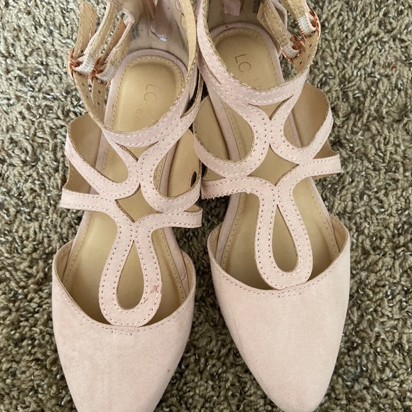 Shoes - Picture 1 of 2